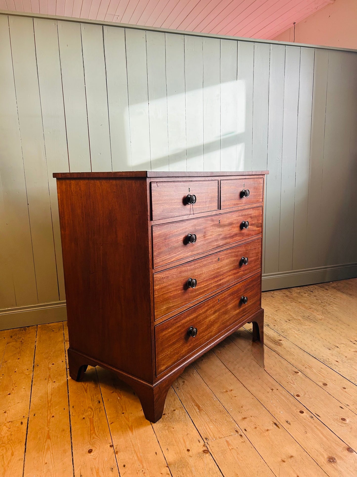 Georgian Mahogany Chest of Drawers