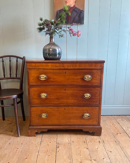 Georgian Mahogany Chest of drawers