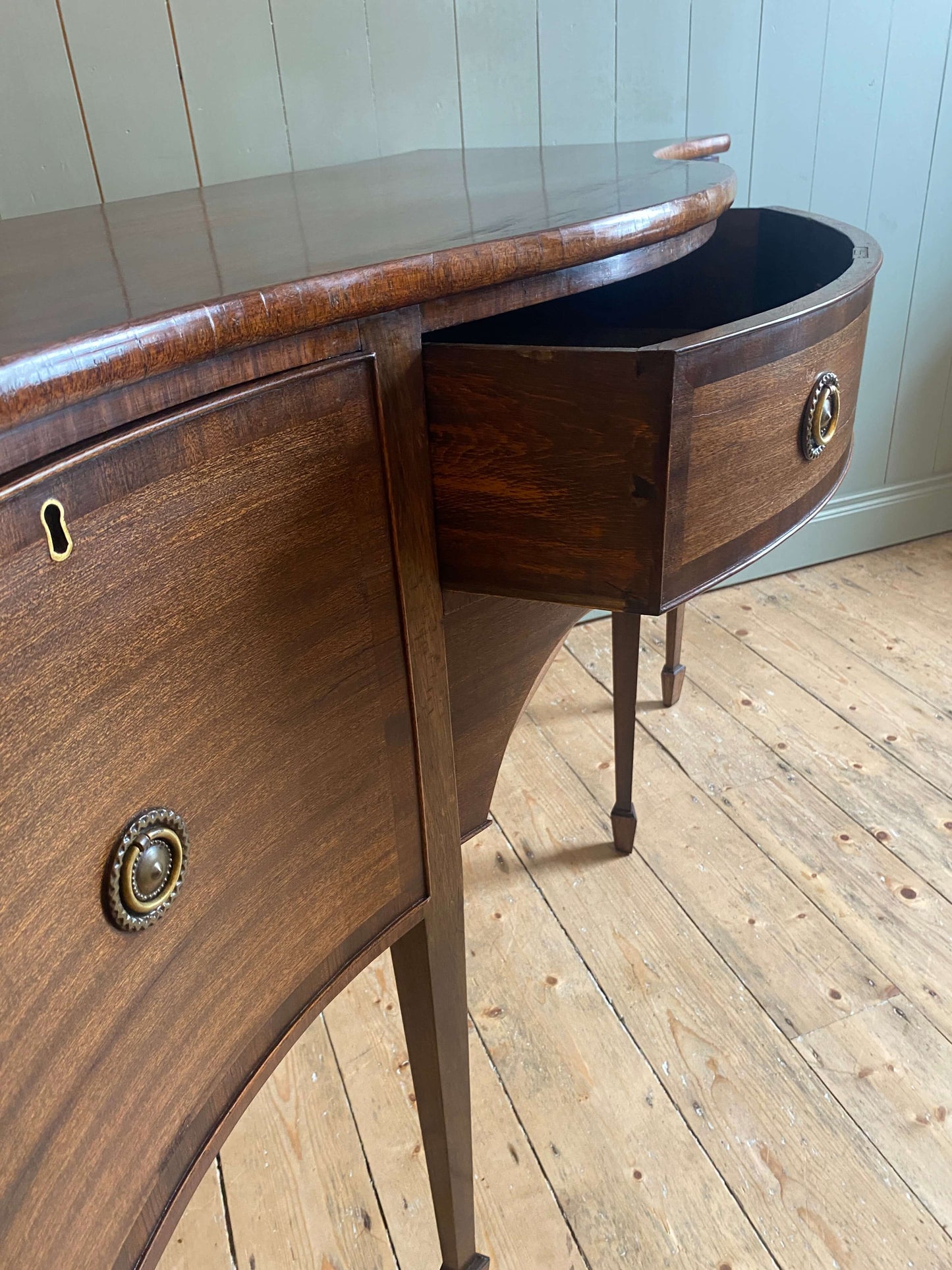 Georgian Mahogany Serpentine Sideboard