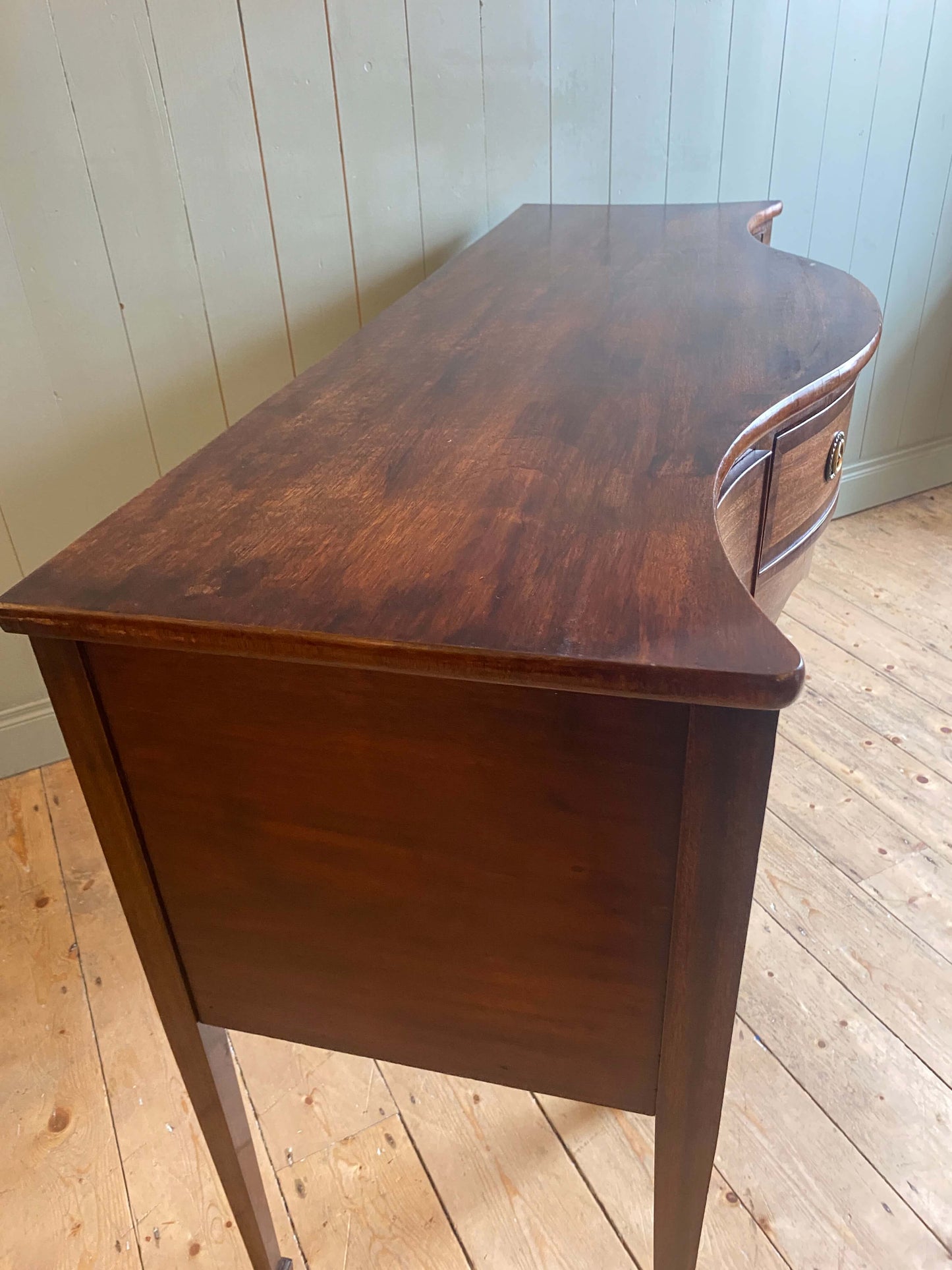 Georgian Mahogany Serpentine Sideboard