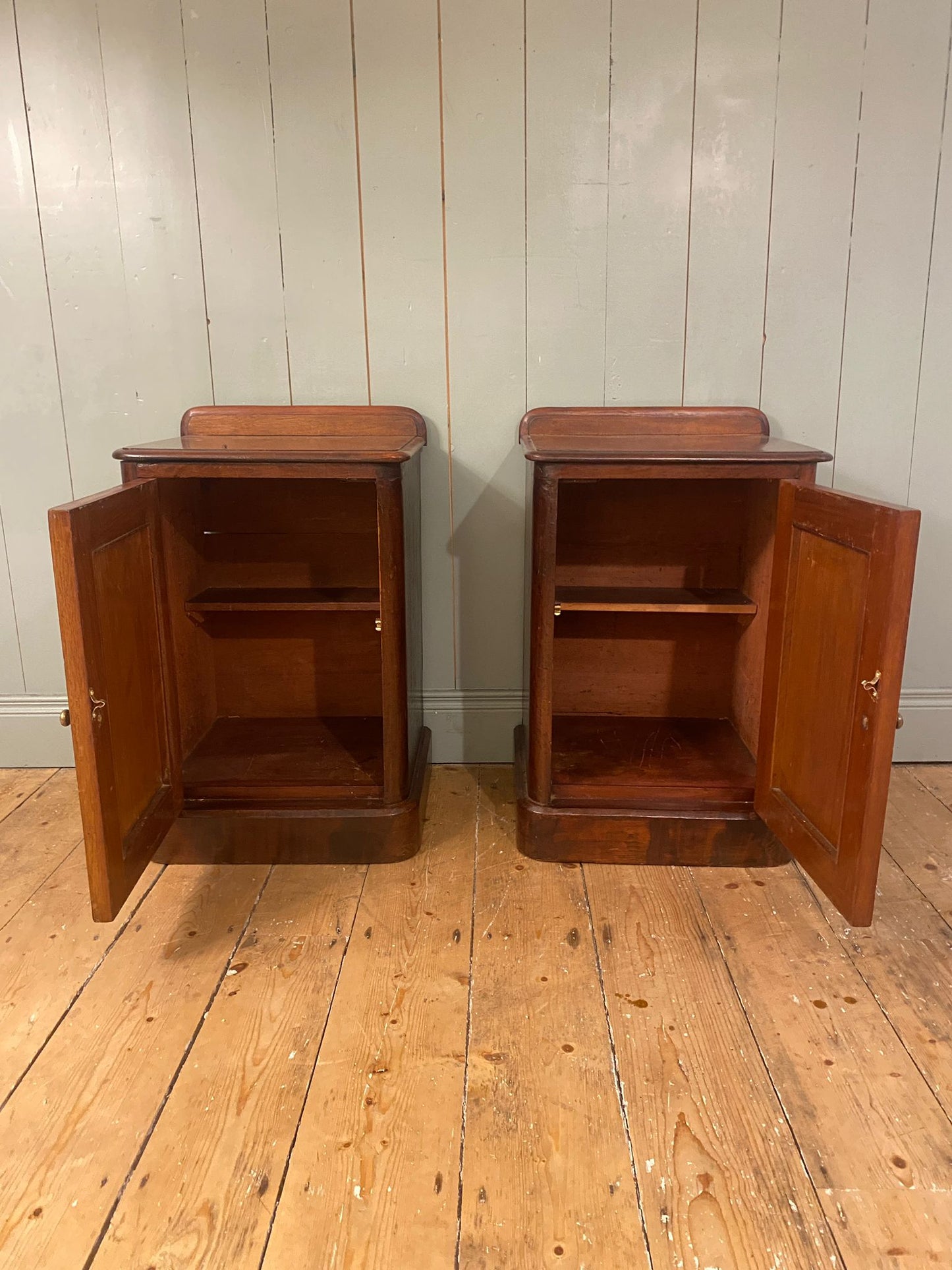 Pair of Victorian Mahogany Bedside Cabinets