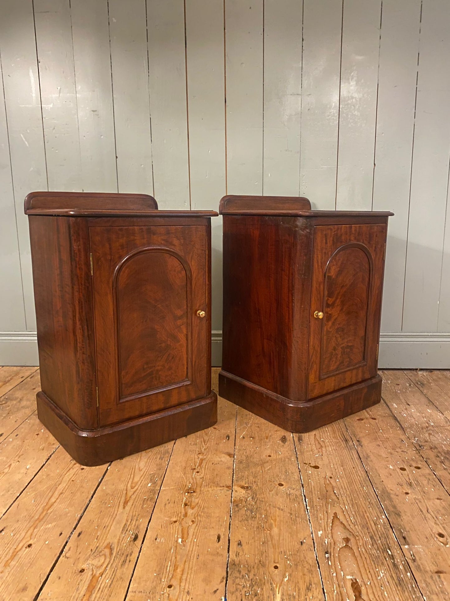Pair of Victorian Mahogany Bedside Cabinets