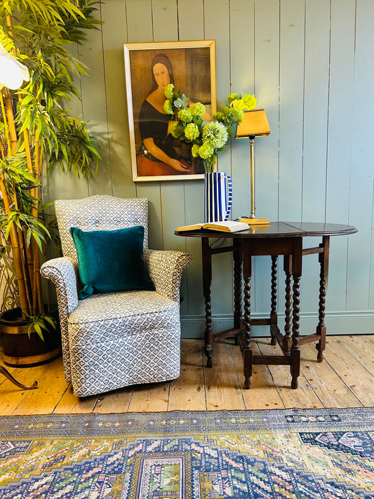 Victorian Oak Drop-Leaf Side Table