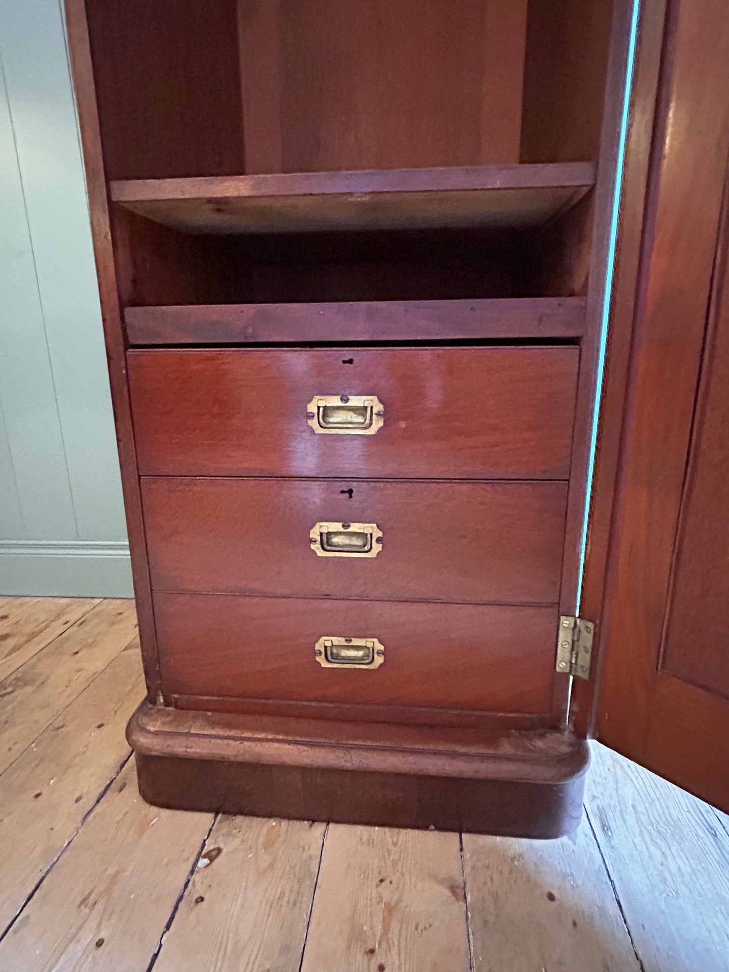 Victorian Mahogany Wardrobe/Cupboard