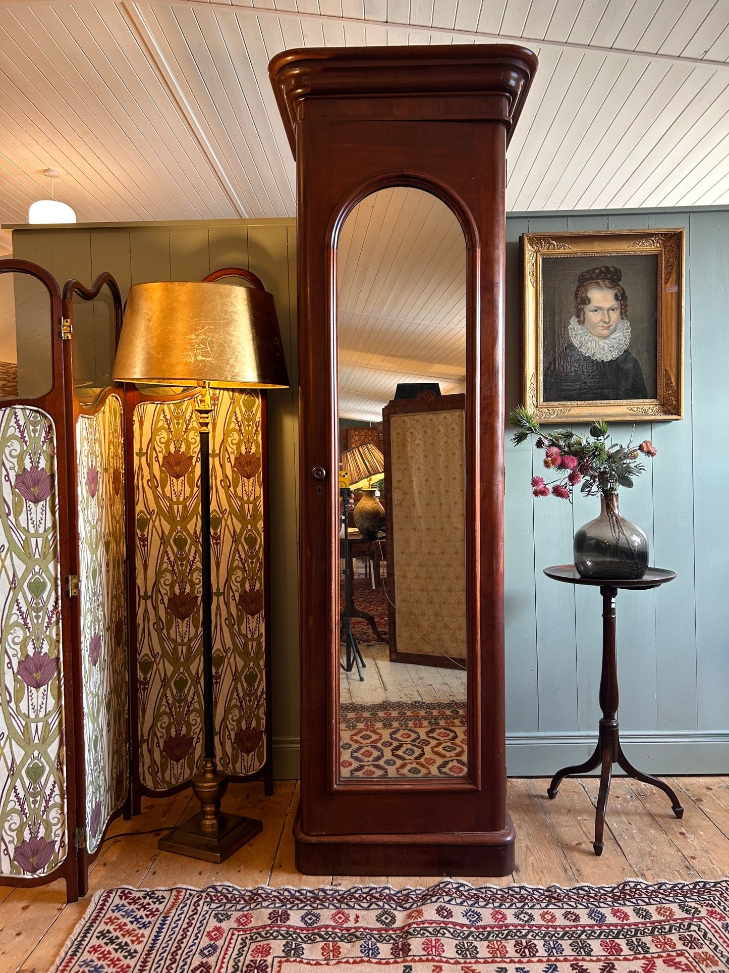 Victorian Mahogany Wardrobe/Cupboard