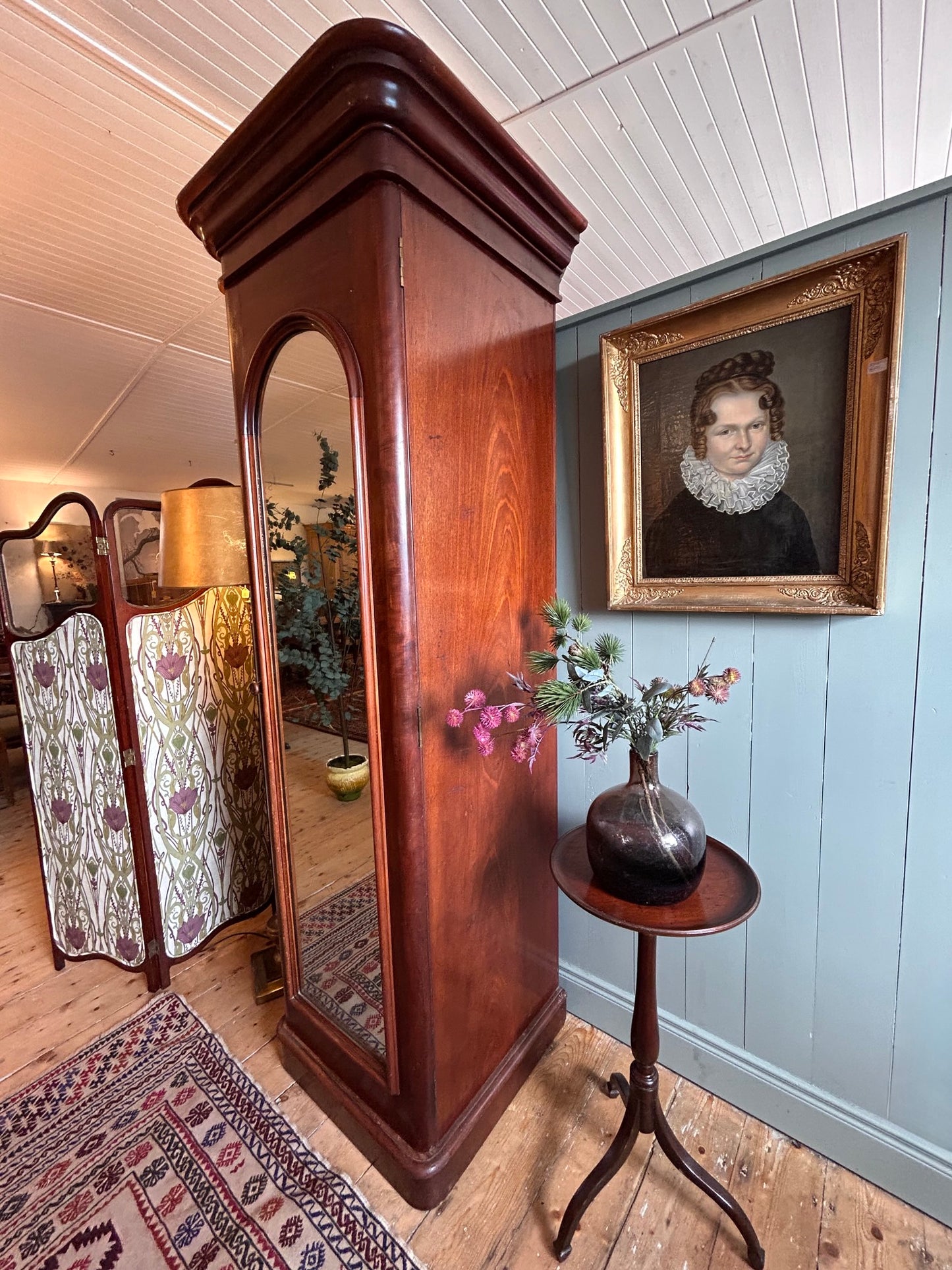 Victorian Mahogany Wardrobe/Cupboard