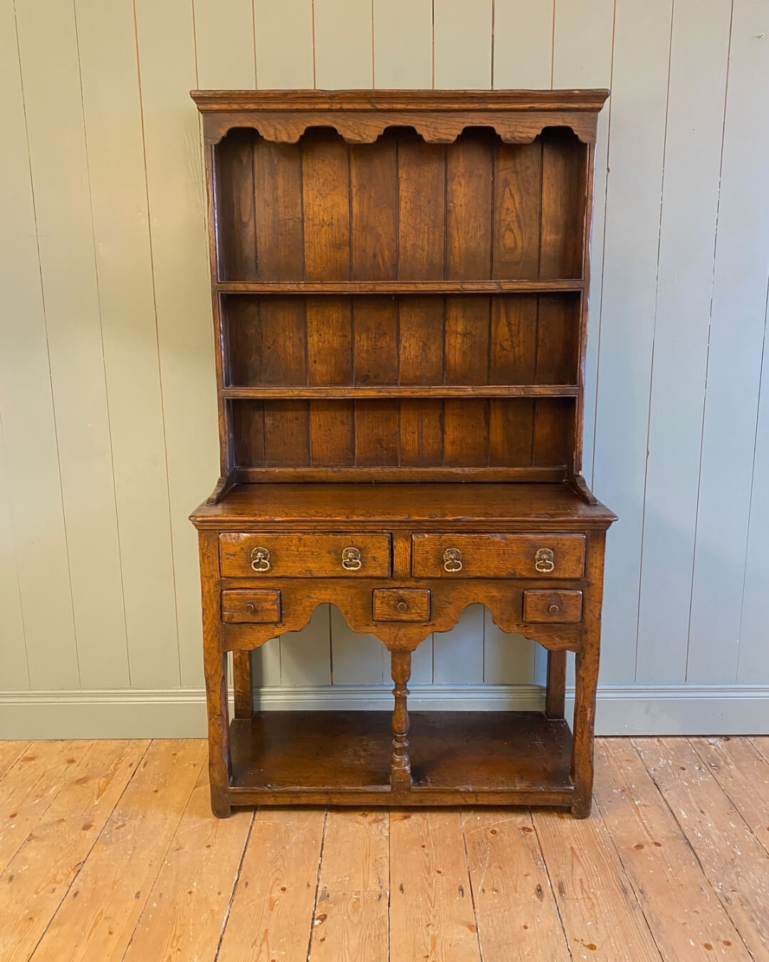 Ipswich Oak Dresser Early 1900s