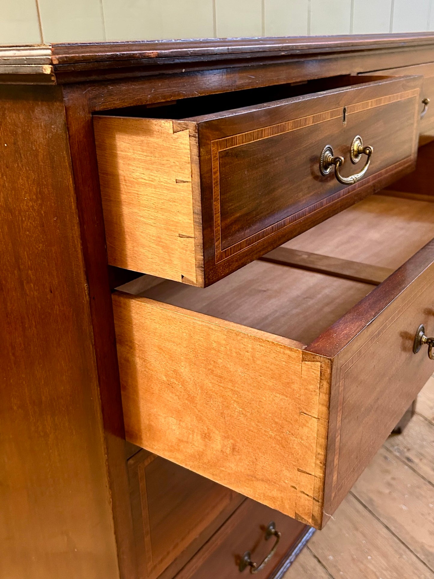 Late Georgian Mahogany Chest of Drawers
