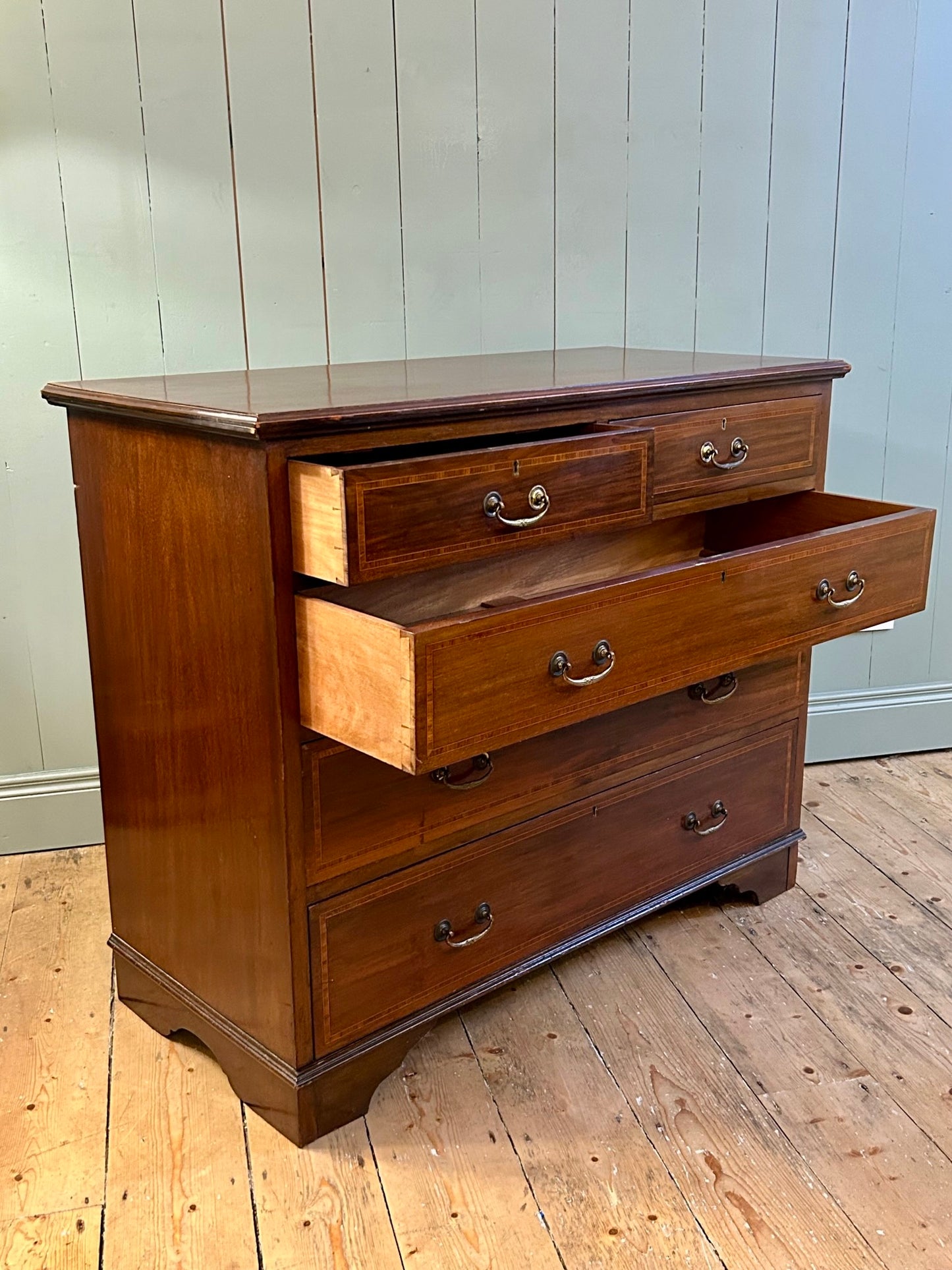 Late Georgian Mahogany Chest of Drawers