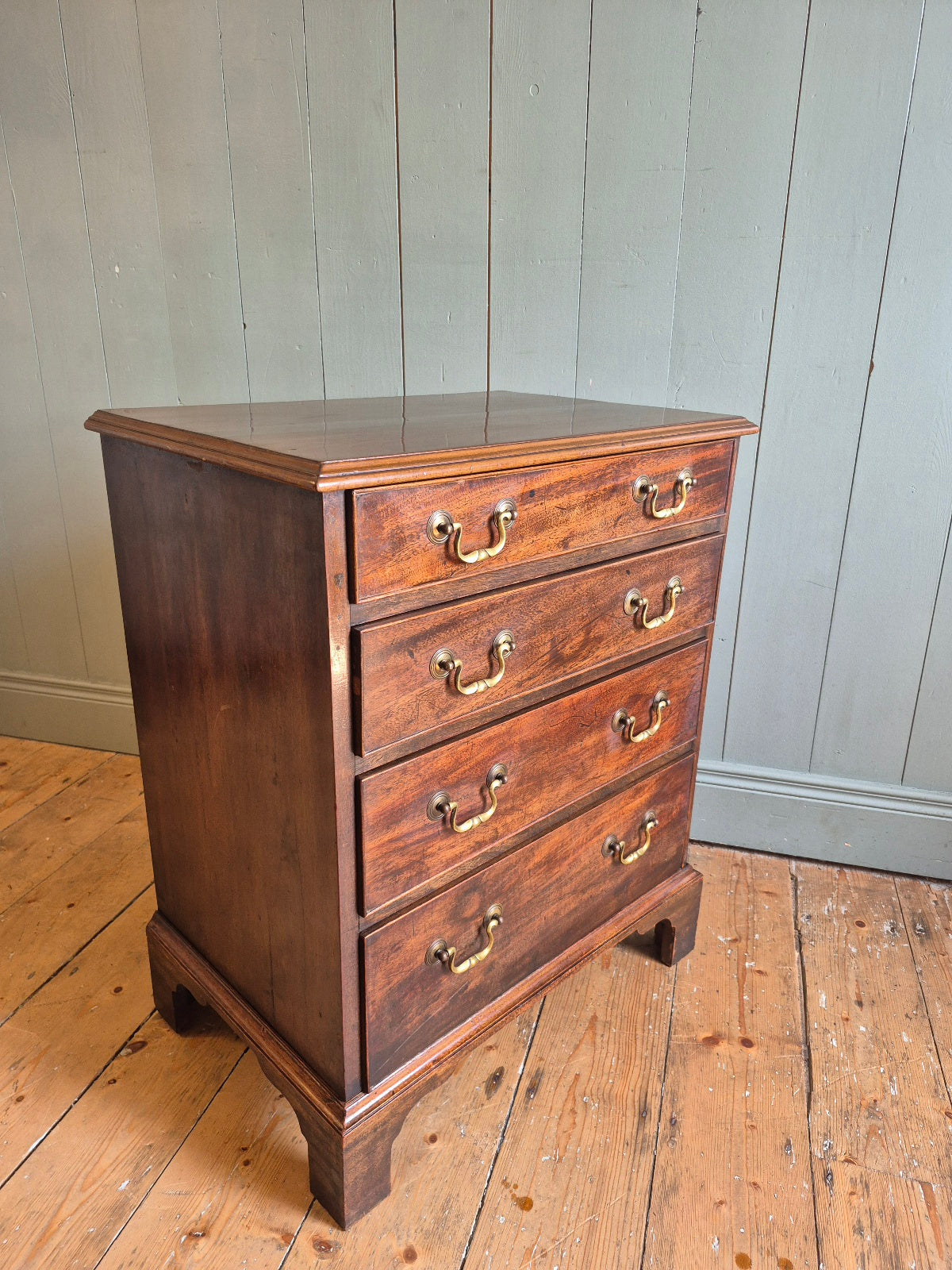 Mahogany Chest of Drawers