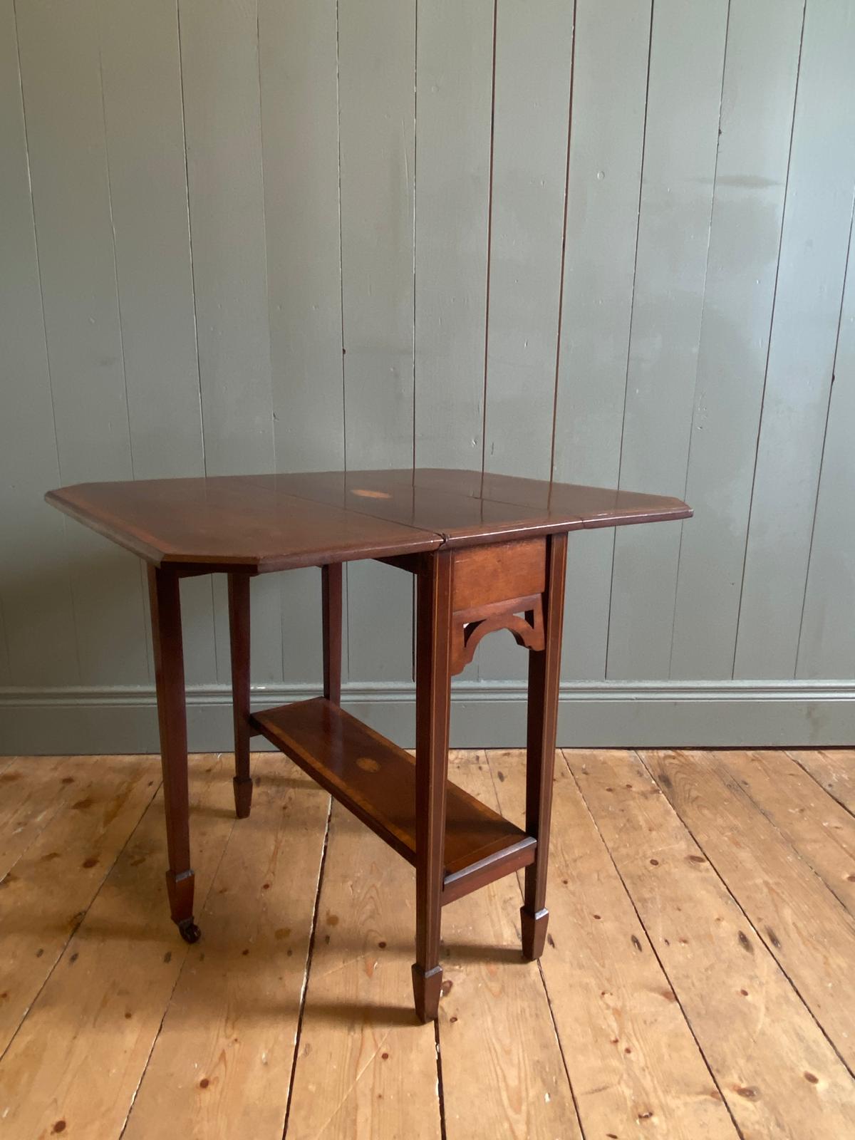 Mahogany Sutherland Table