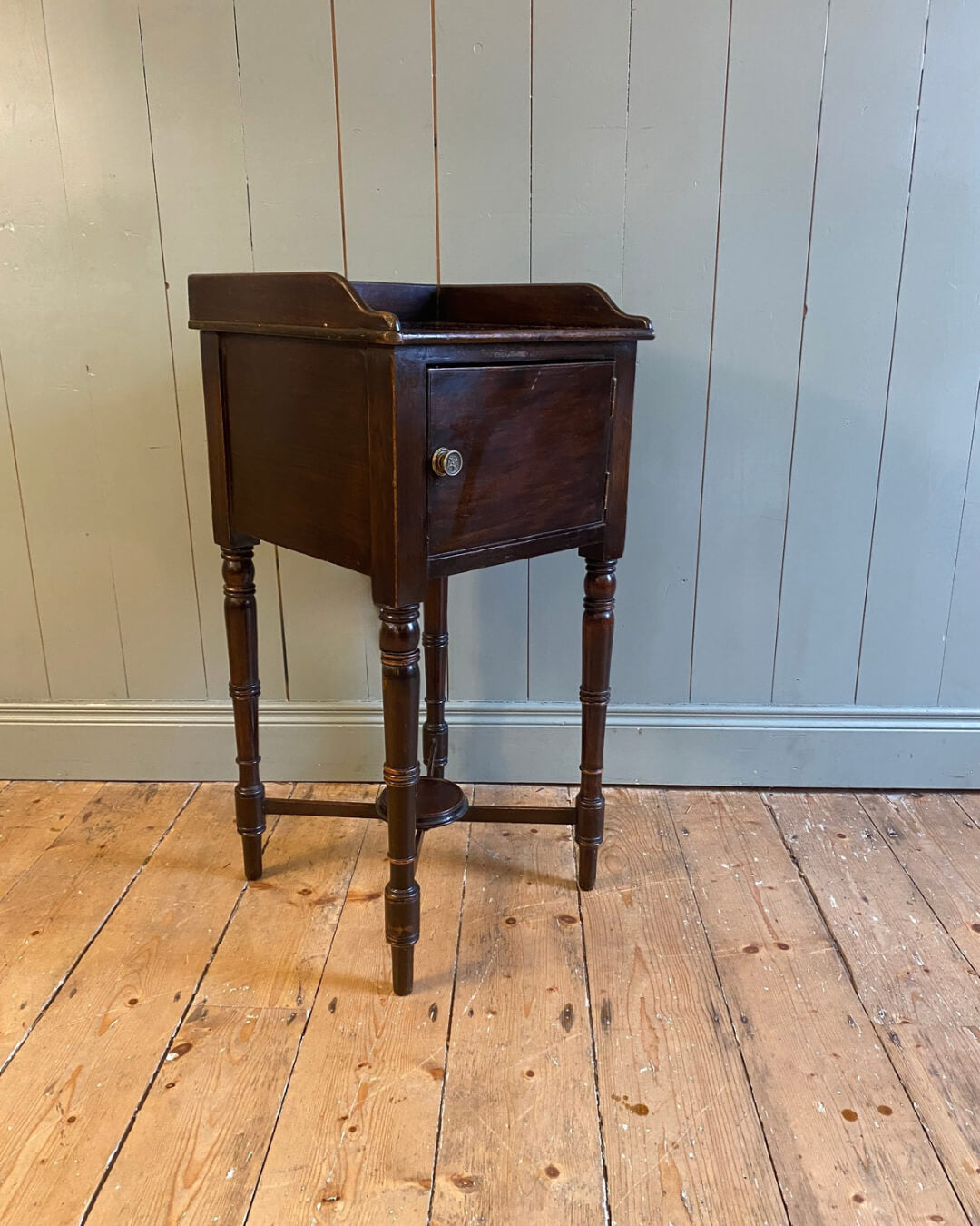 Mid 19th C. Mahogany Nightstand