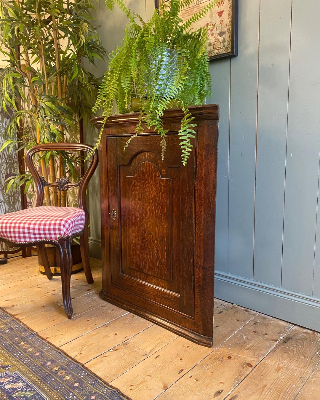 Oak Corner Cupboard c1770
