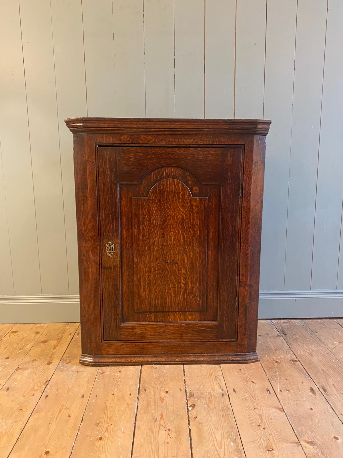 Oak Corner Cupboard c1770