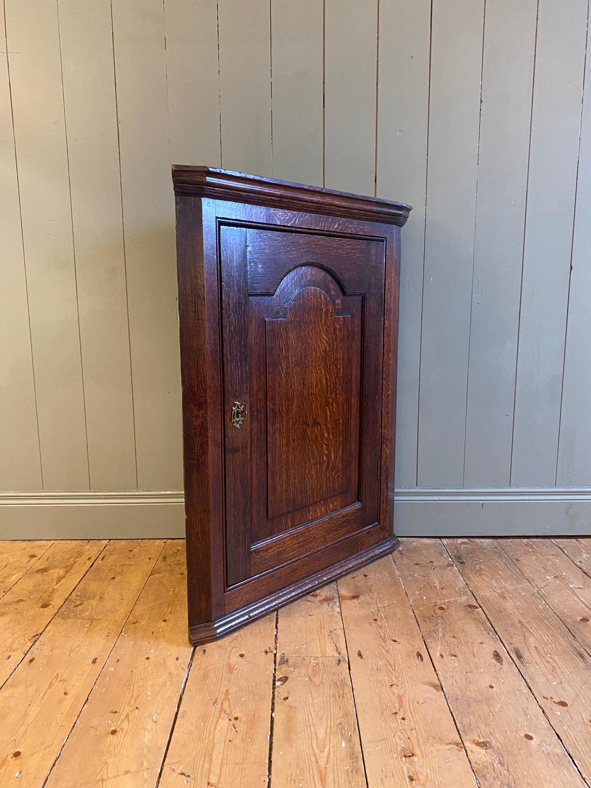 Oak Corner Cupboard c1770
