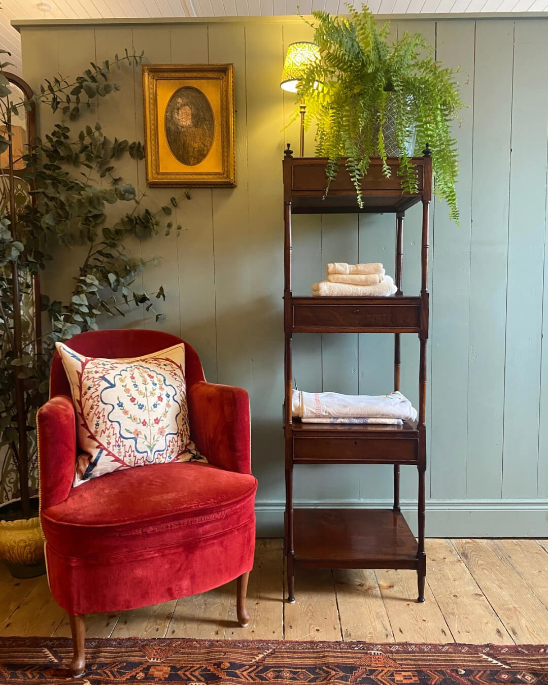 Regency Mahogany Whatnot