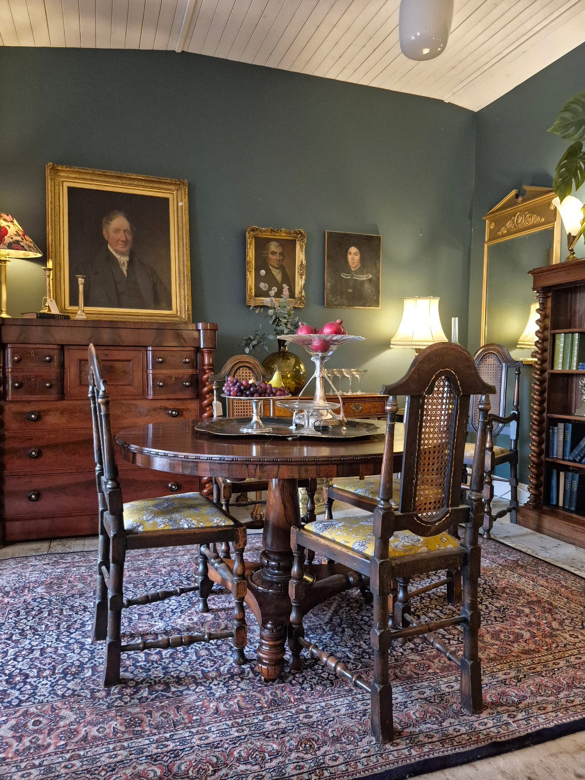 Rosewood Regency Breakfast Table