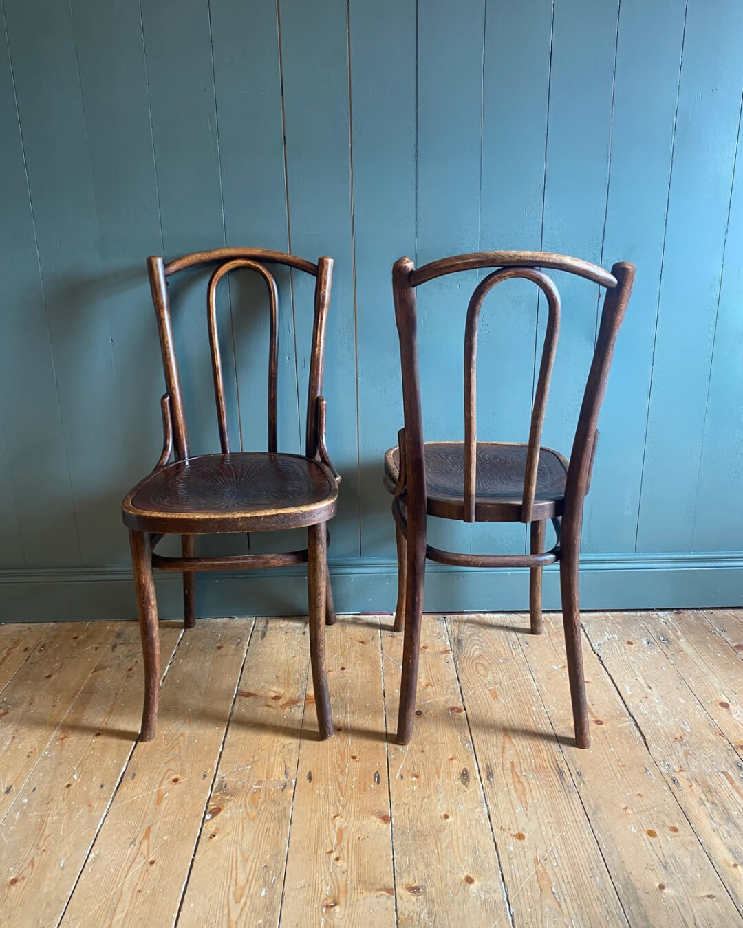 Set of 4 Thonet Bentwood Café Chairs c1910