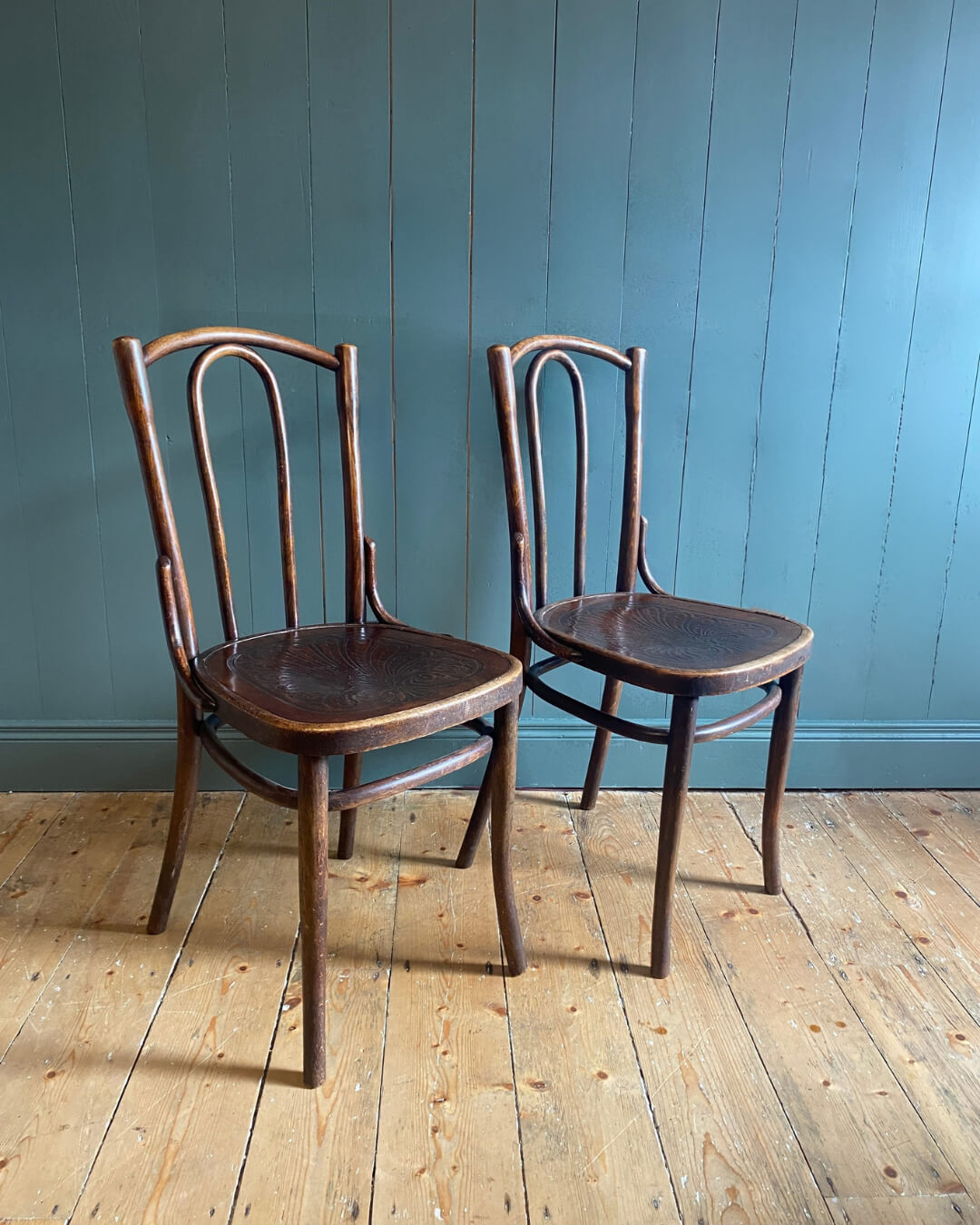 Set of 4 Thonet Bentwood Café Chairs c1910