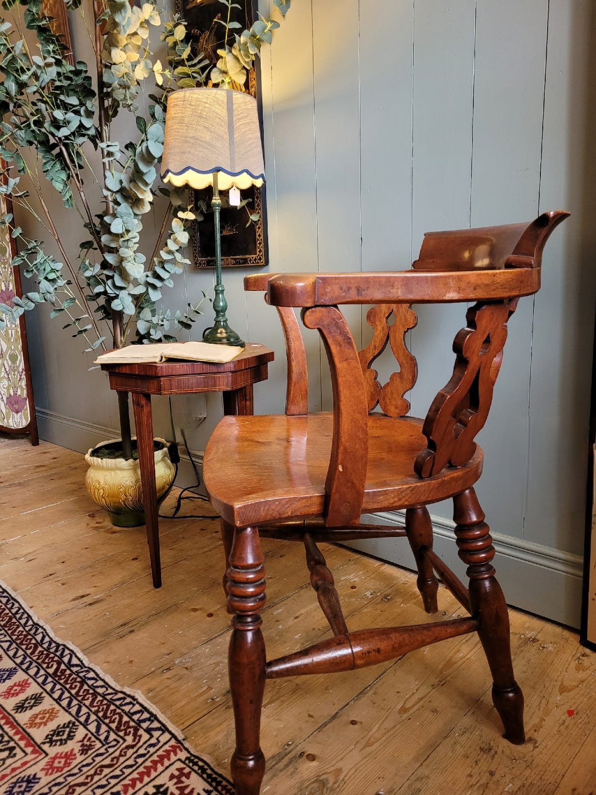 Smokers' Bow Oak Armchair