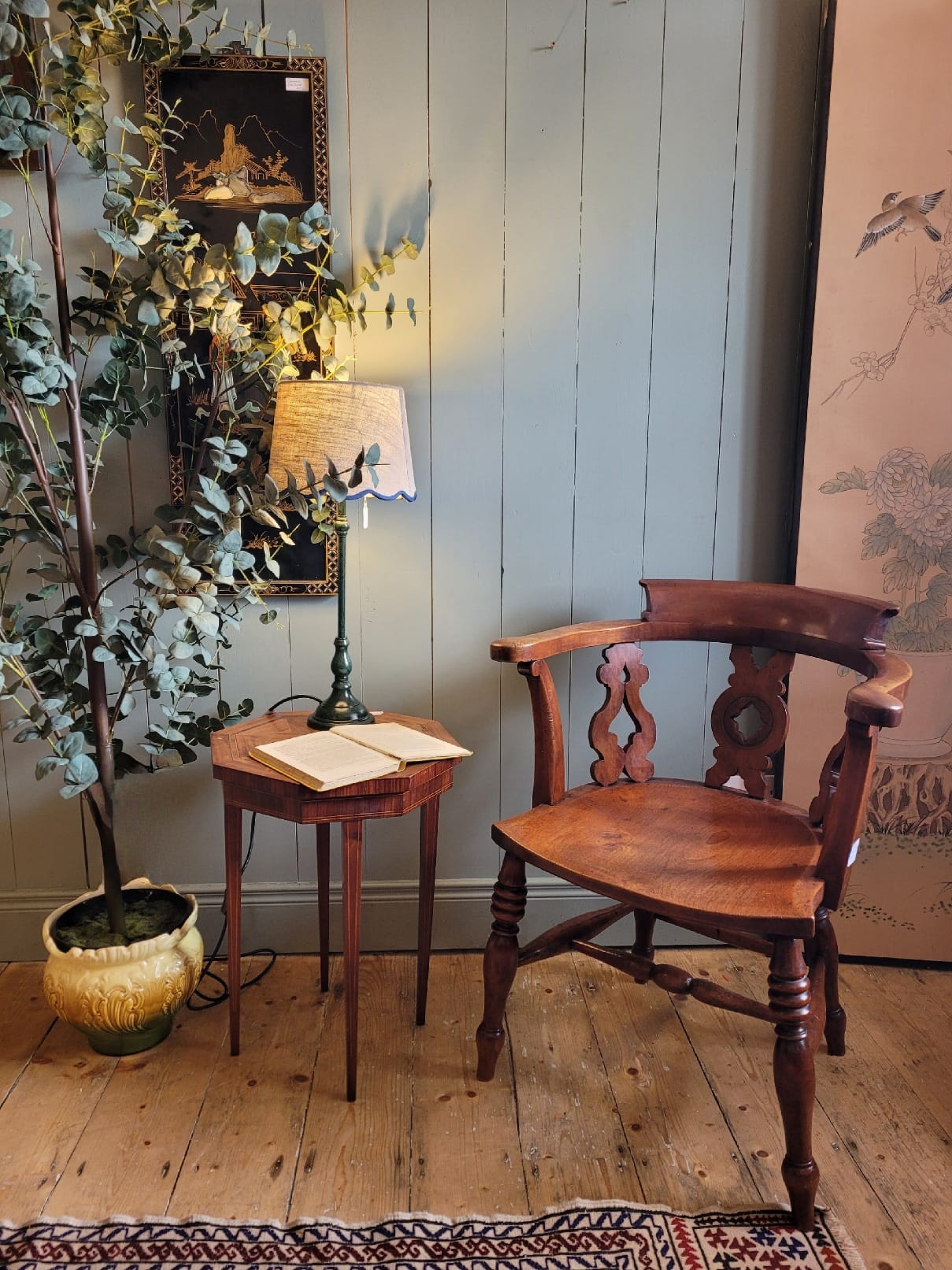 Smokers' Bow Oak Armchair