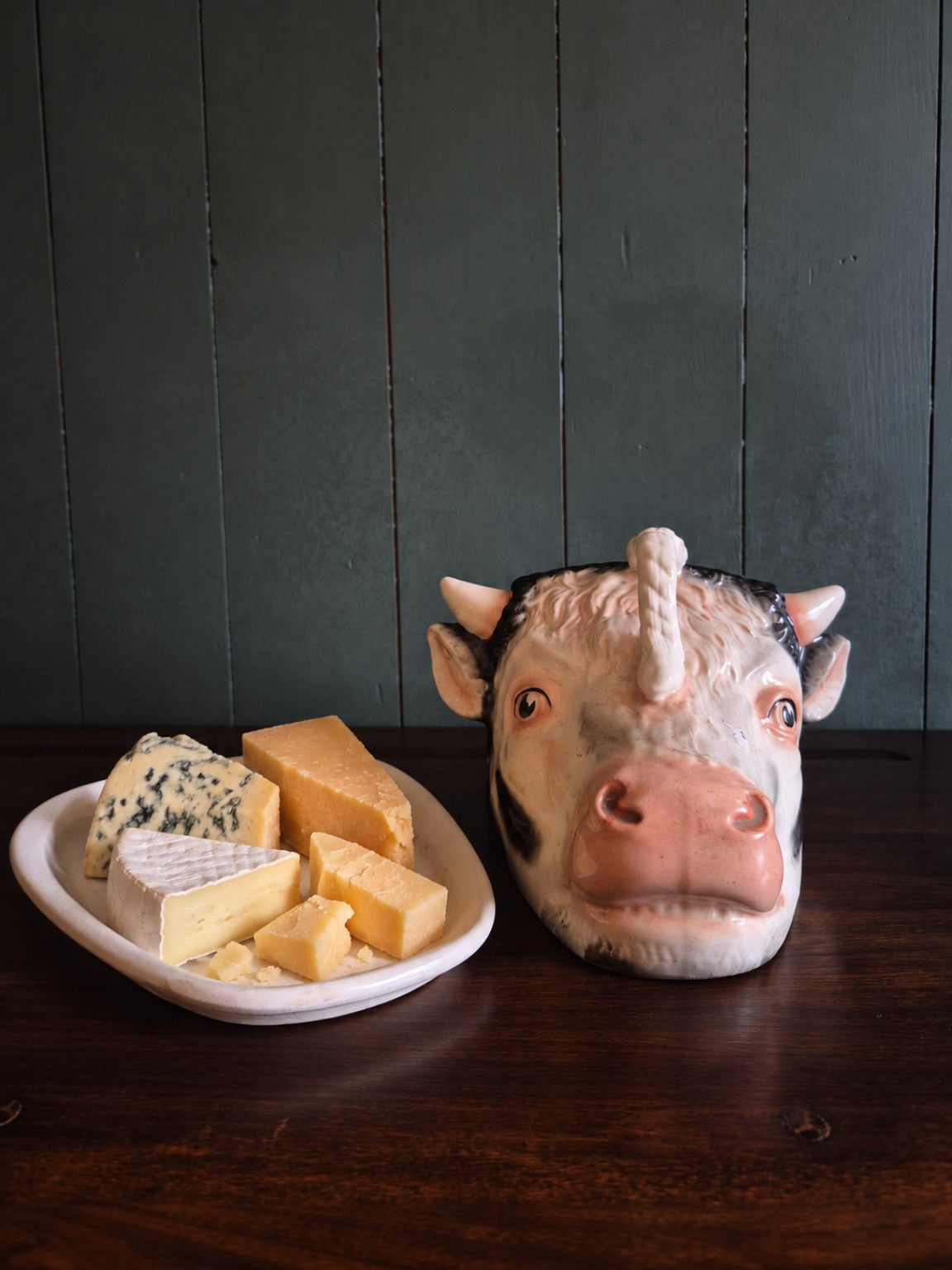 Staffordshire Cow Cheese Dish