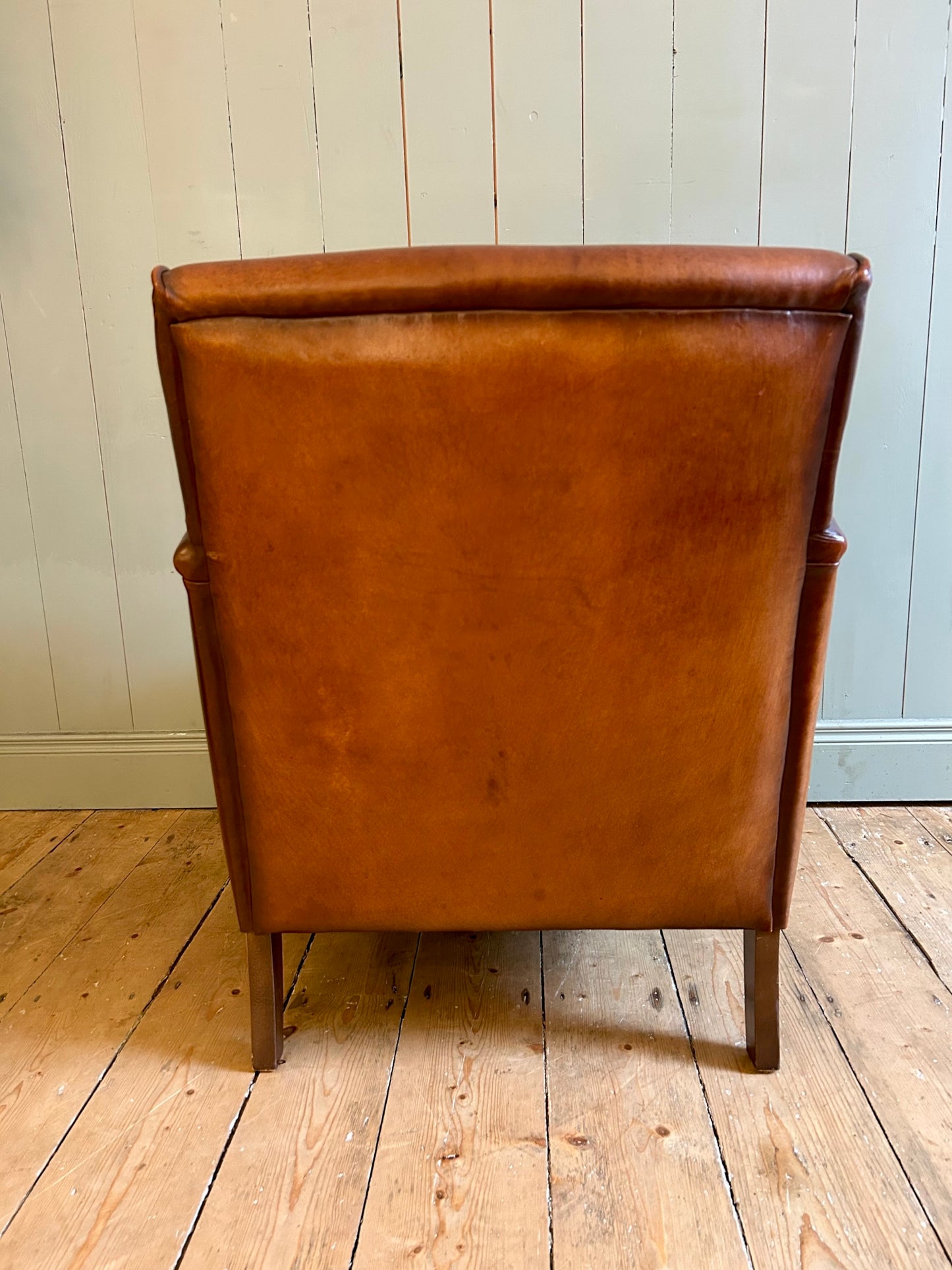 Vintage Tan Leather Club Chair