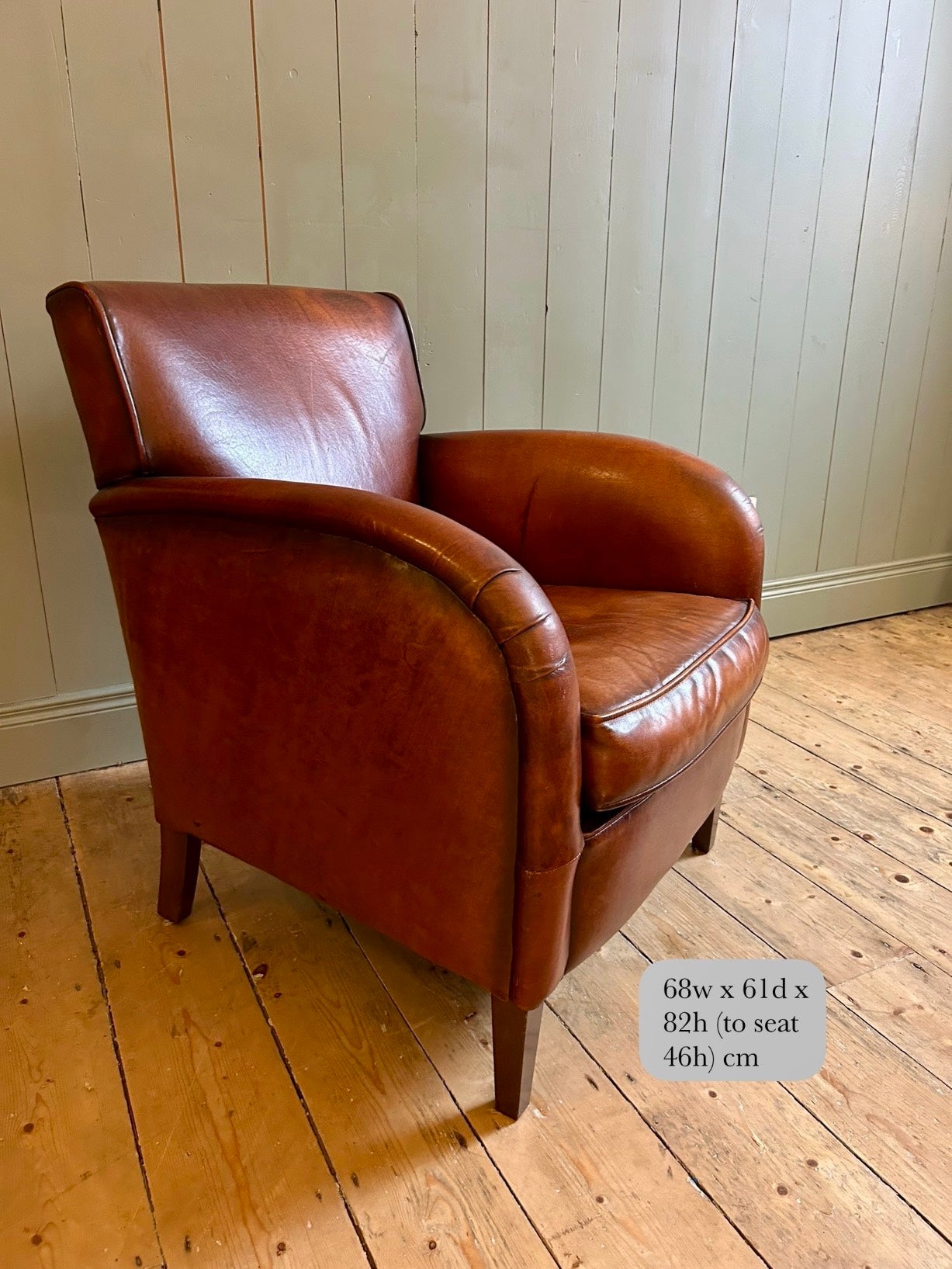 Vintage Tan Leather Club Chair