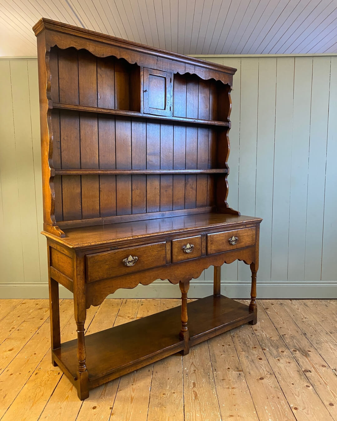 Titchmarsh and Goodwin Oak Dresser