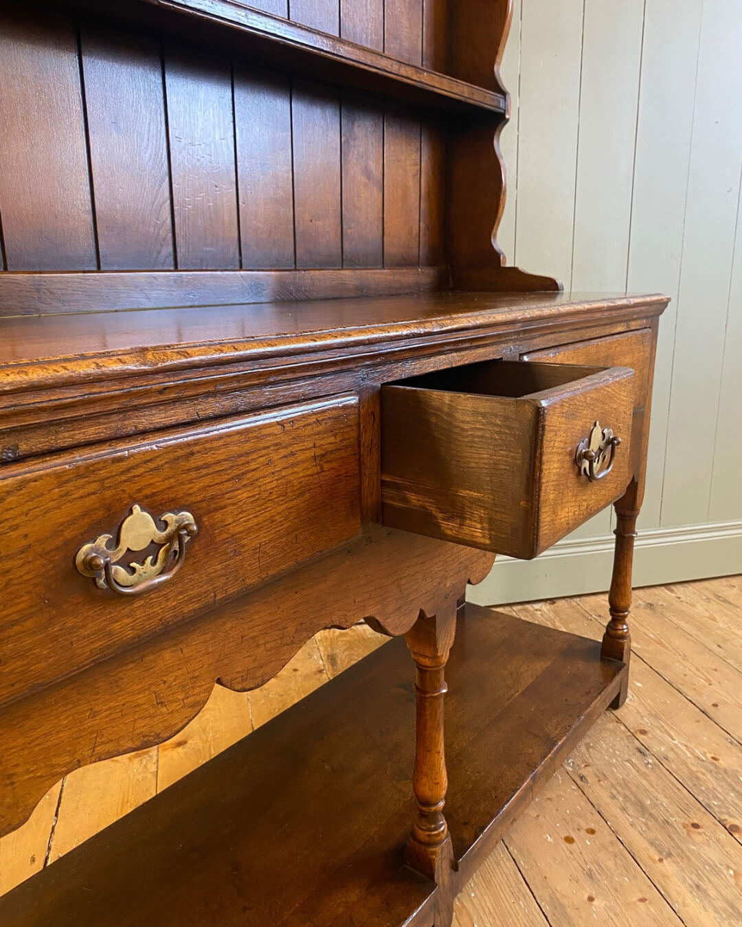 Titchmarsh and Goodwin Oak Dresser