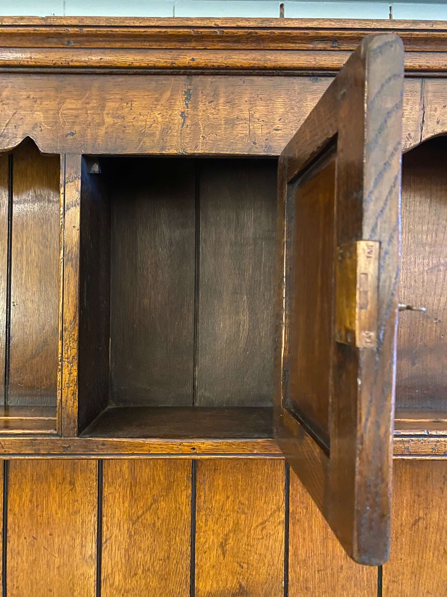 Titchmarsh and Goodwin Oak Dresser