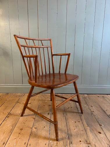 US Colonial Style Windsor Chair