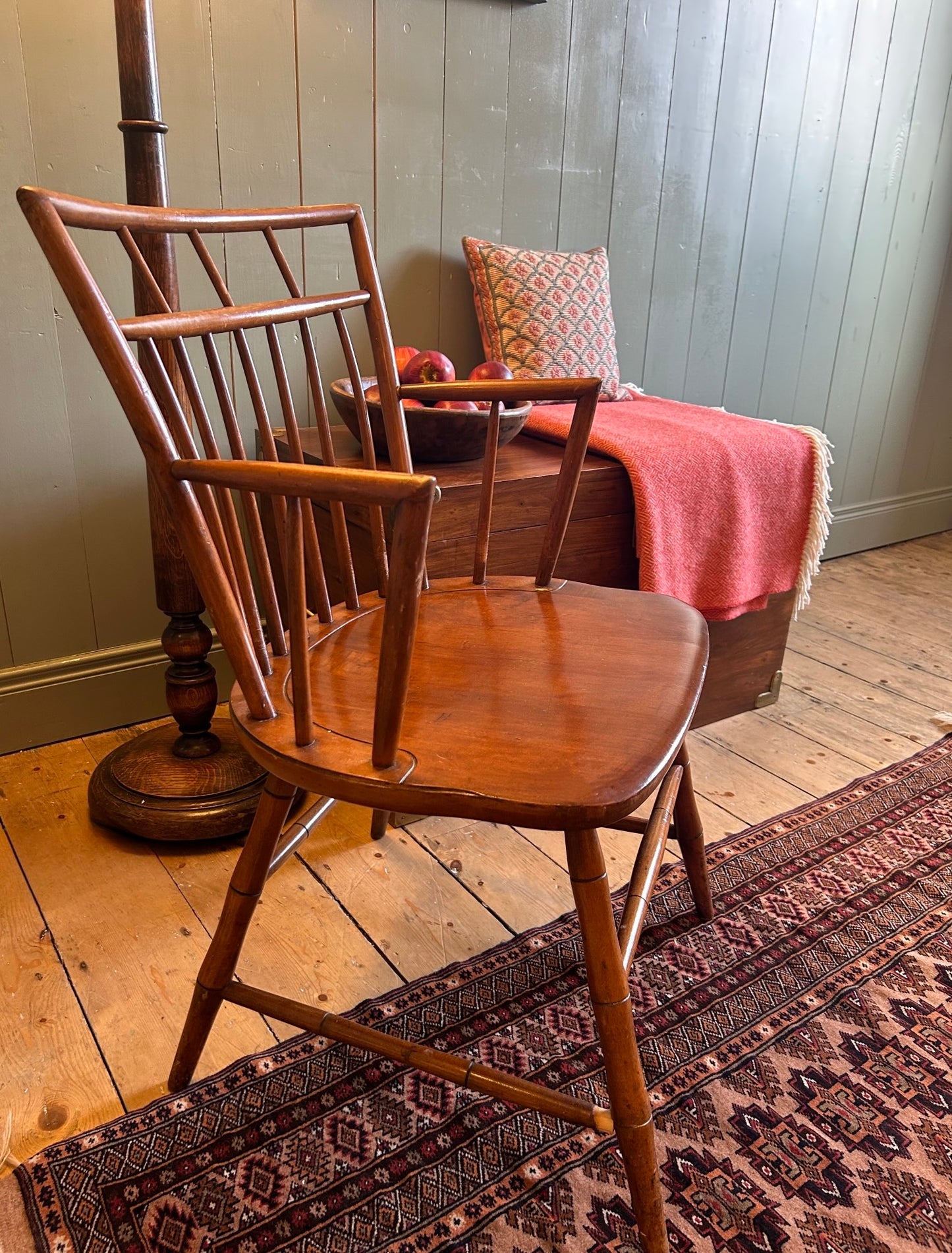 US Colonial Style Windsor Chair