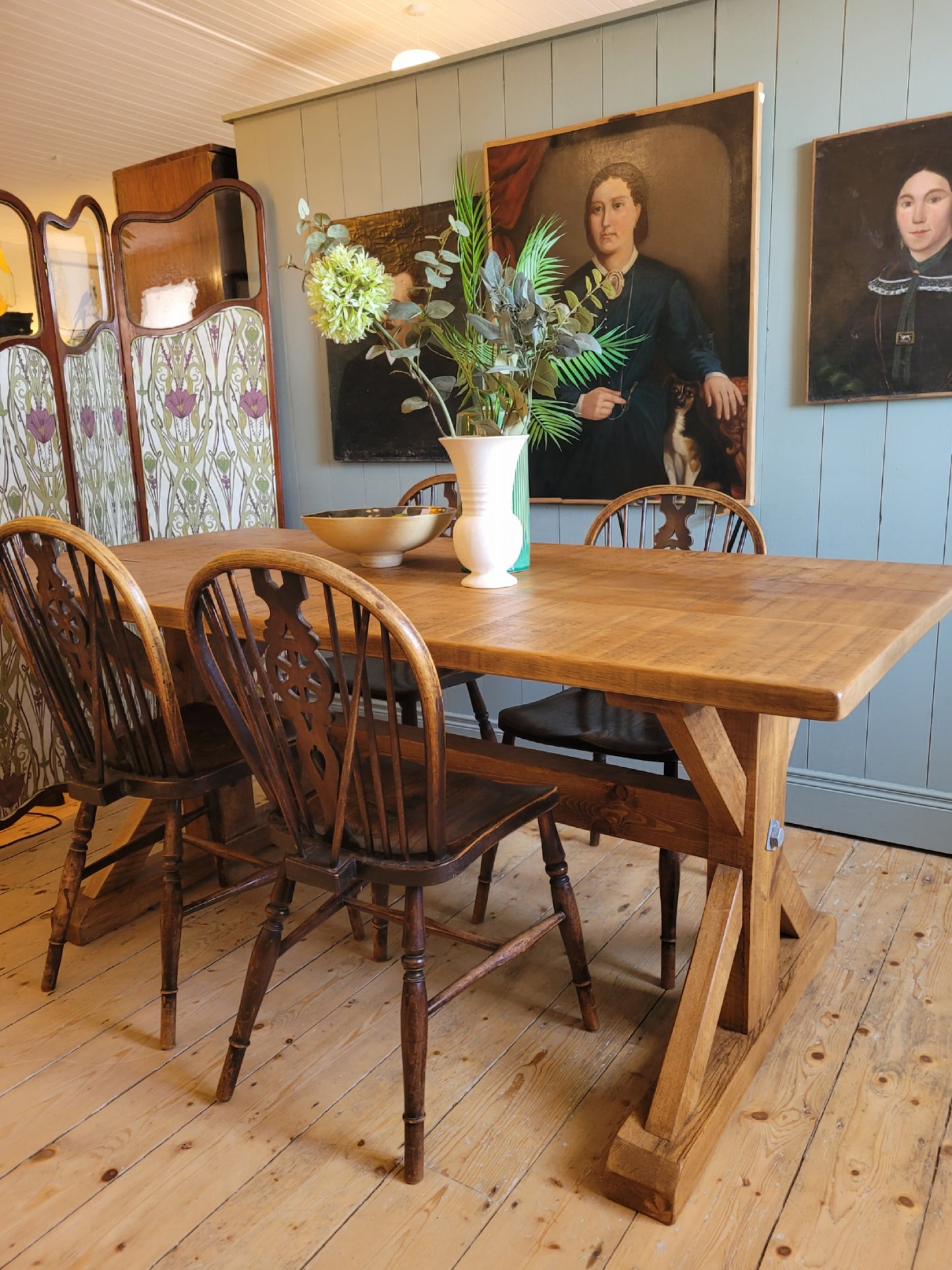 Union Leg Dining Table