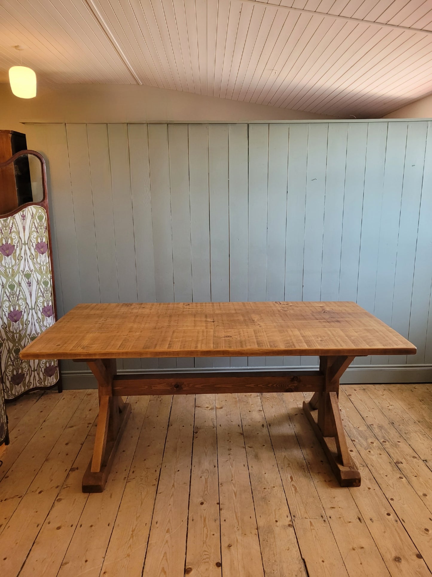 Union Leg Dining Table