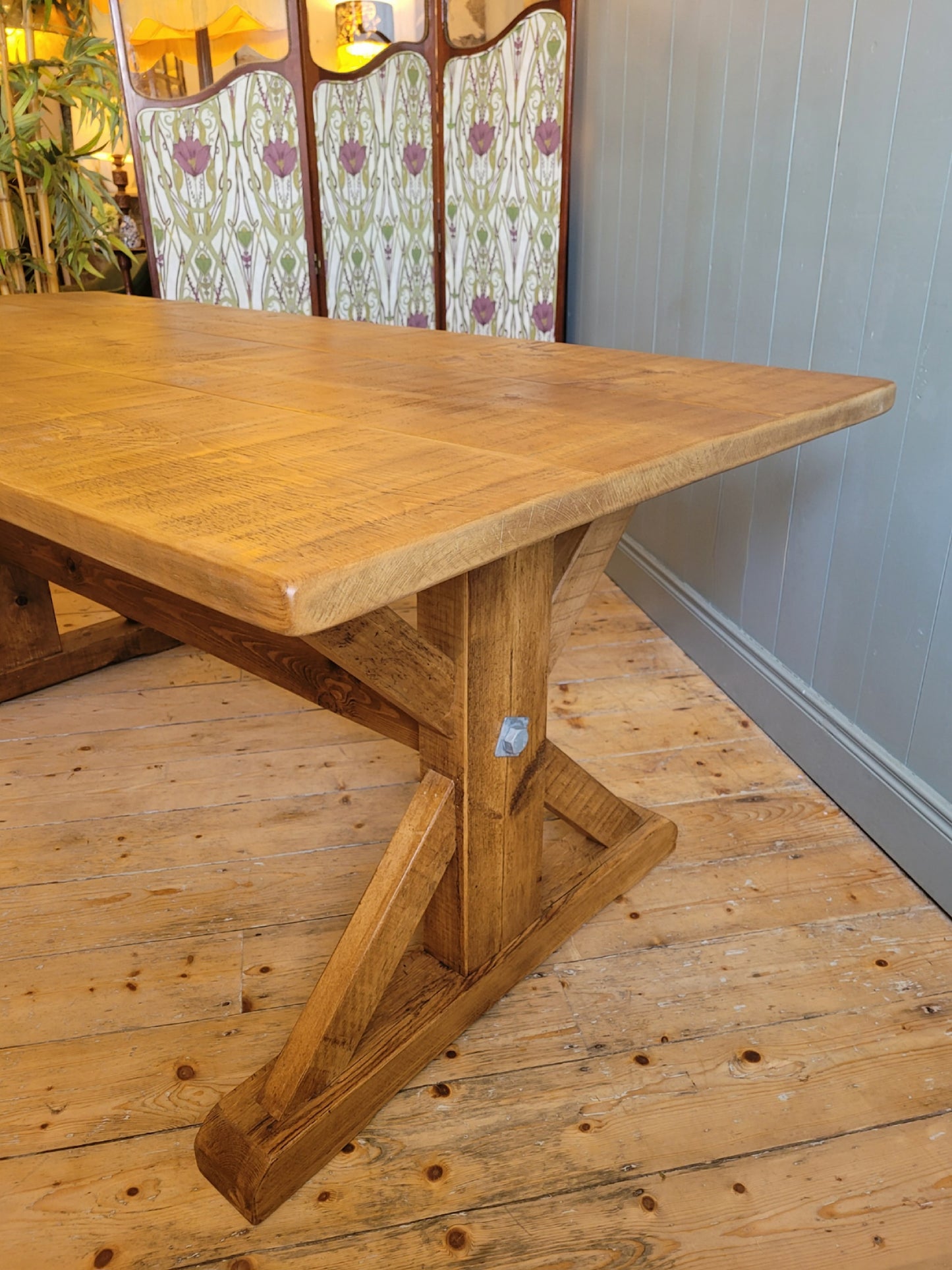Union Leg Dining Table