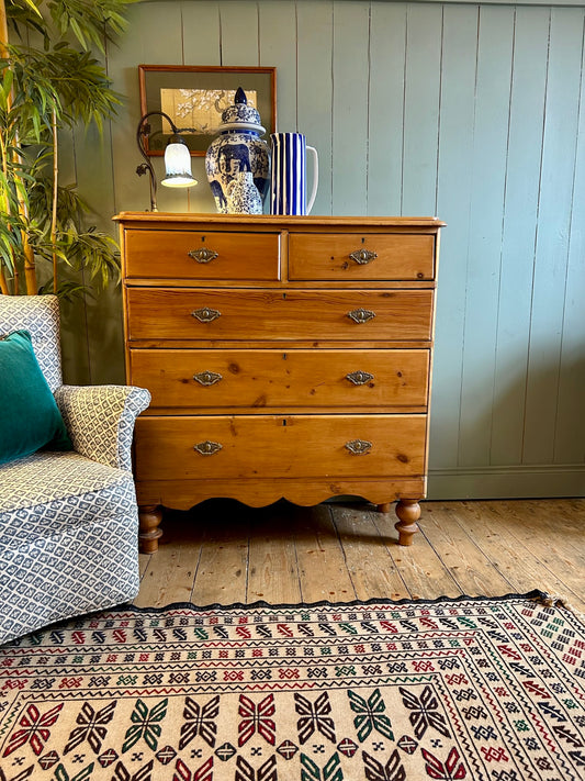 Victorian Pine Chest of Drawers
