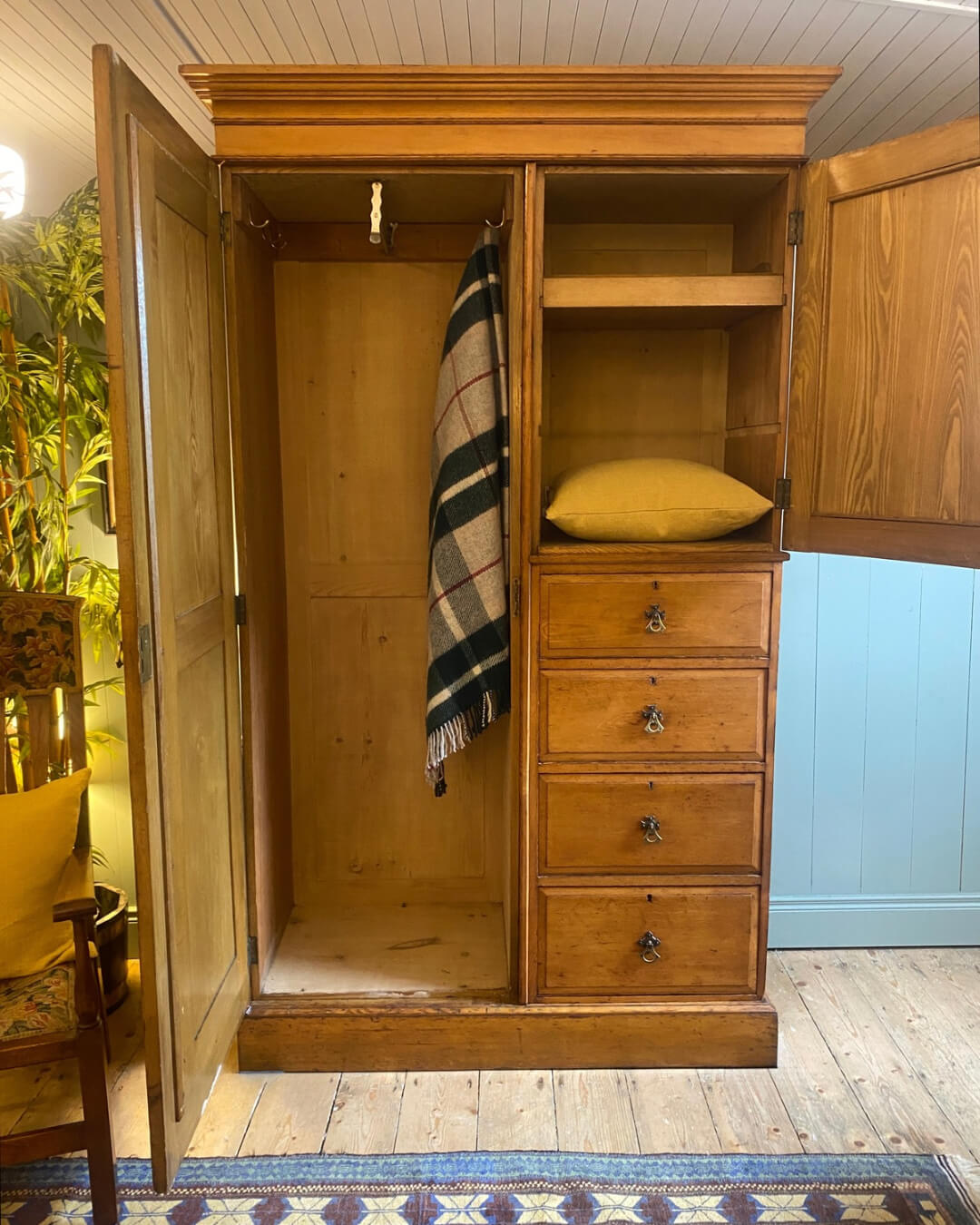 Victorian Ash Compactum Wardrobe