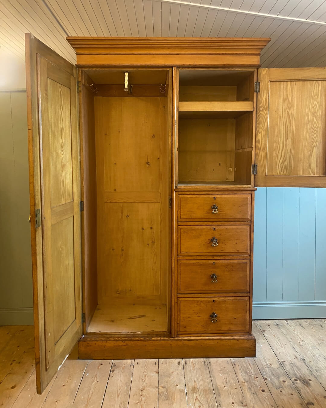 Victorian Ash Compactum Wardrobe