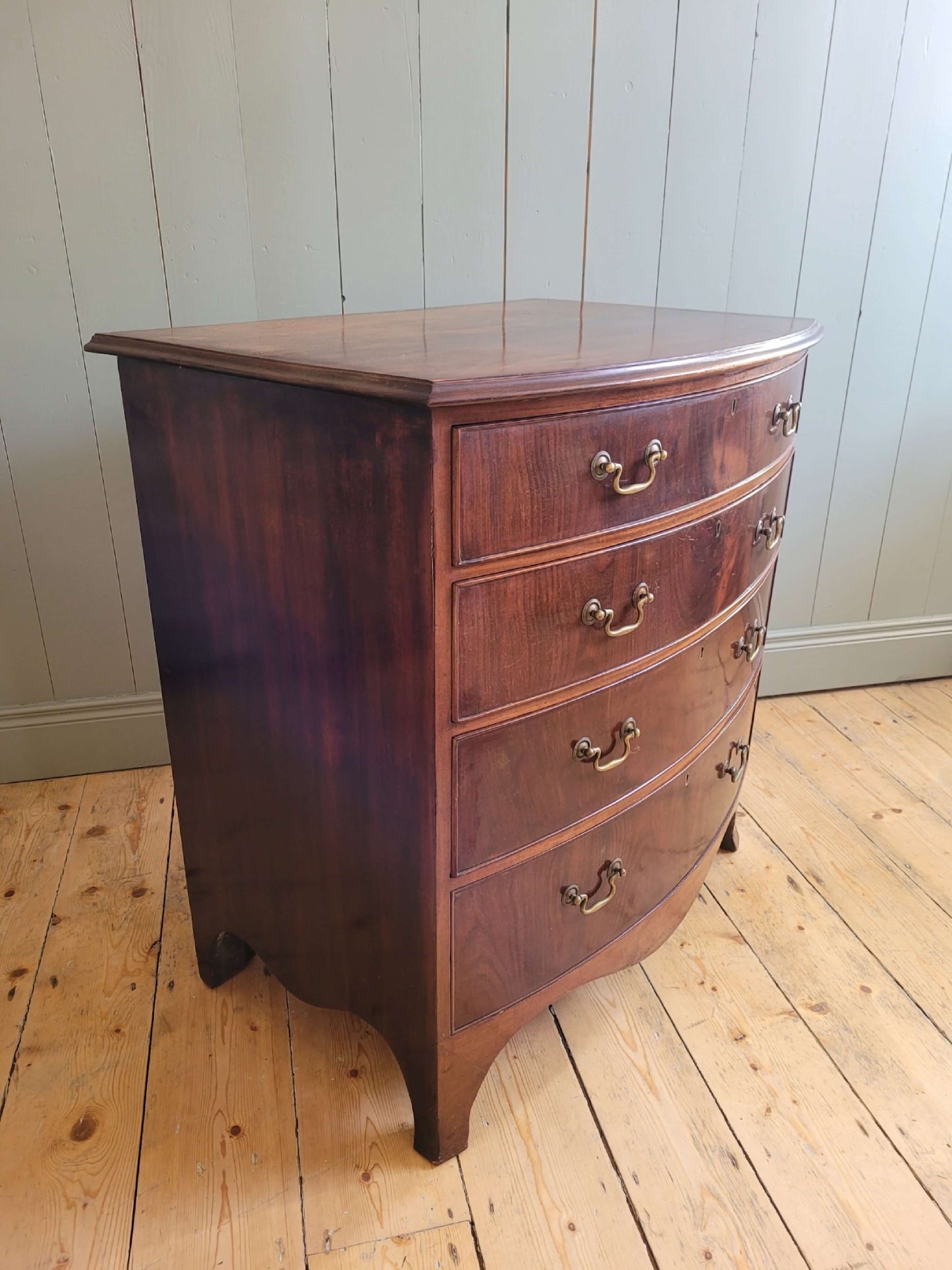 Victorian Bow Front Chest of Drawers