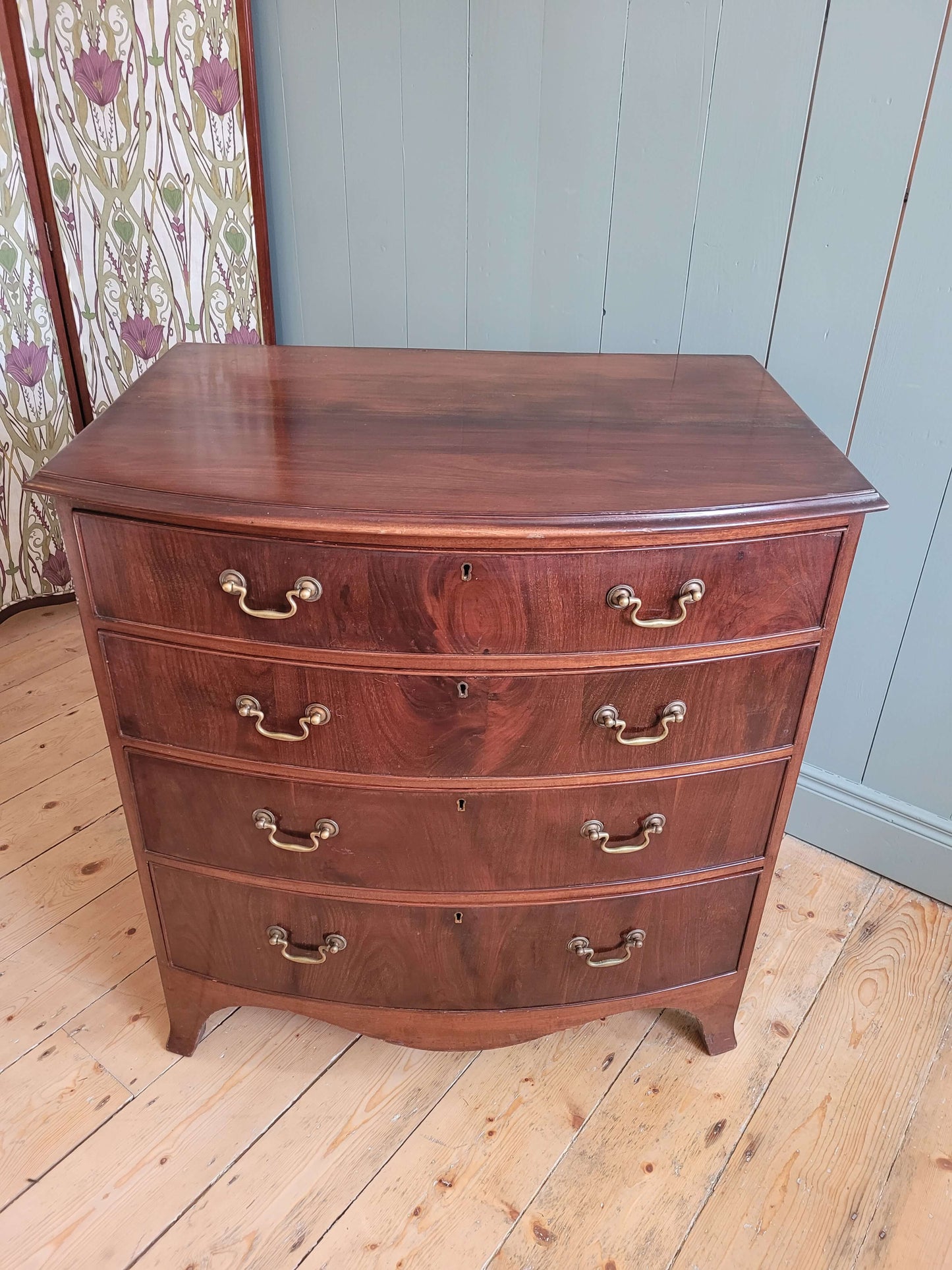Victorian Bow Front Chest of Drawers