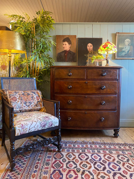 Victorian Flamed Mahogany Chest of Drawers
