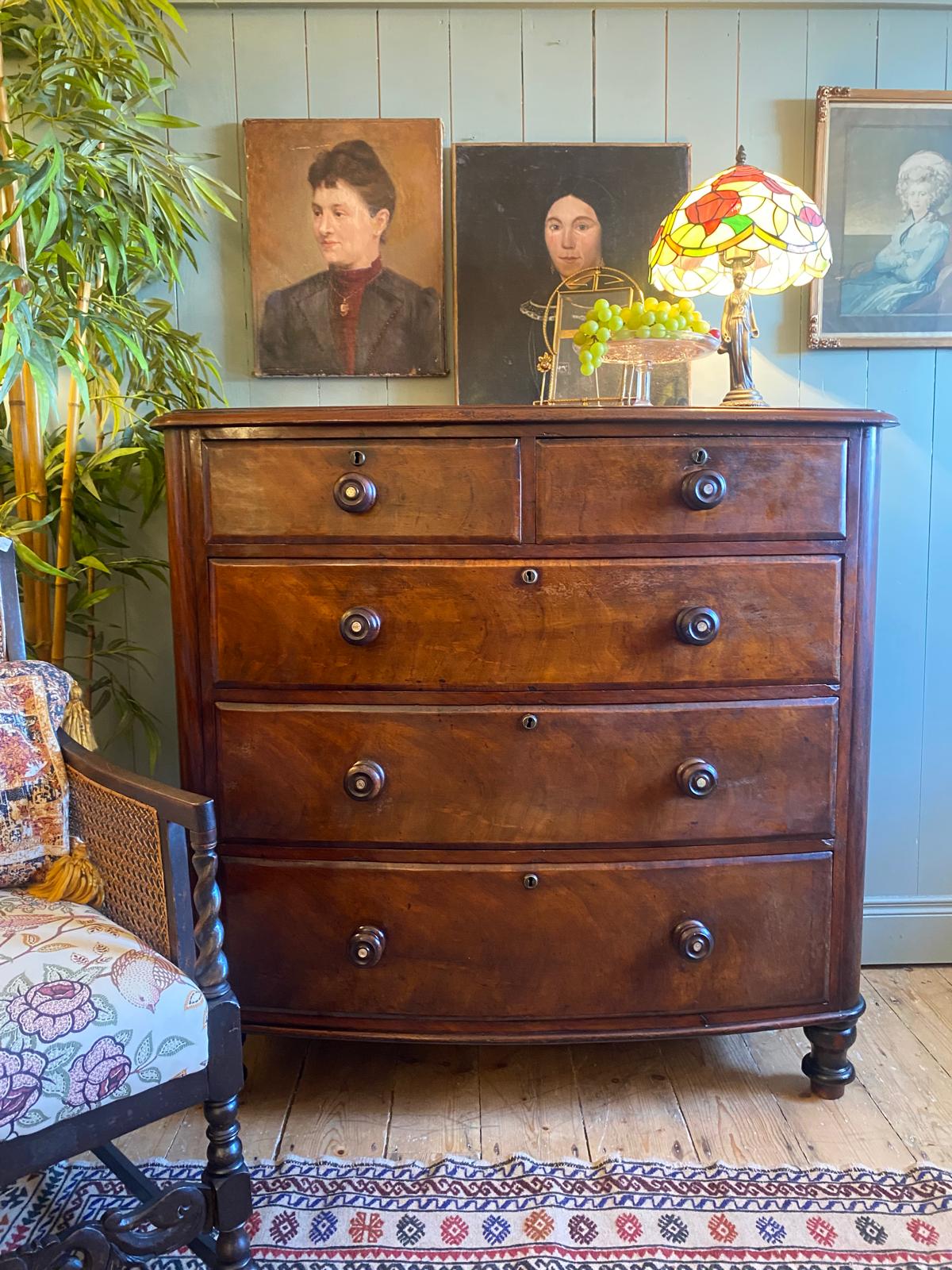 Victorian Flamed Mahogany Chest of Drawers