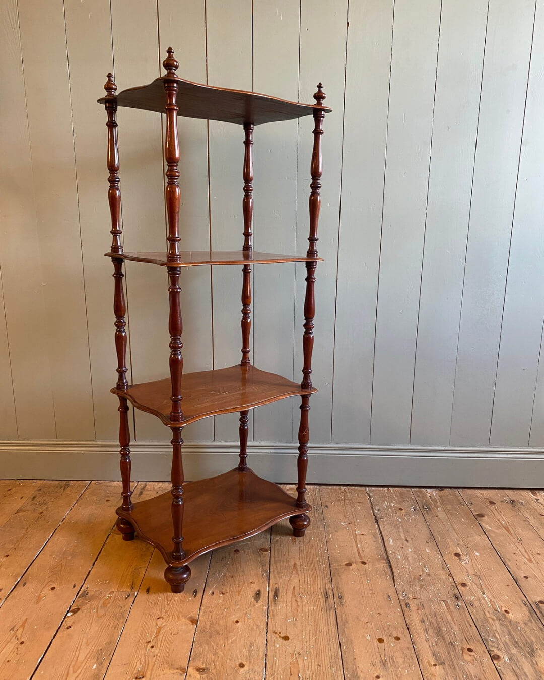 Victorian Four-Tiered Mahogany Whatnot