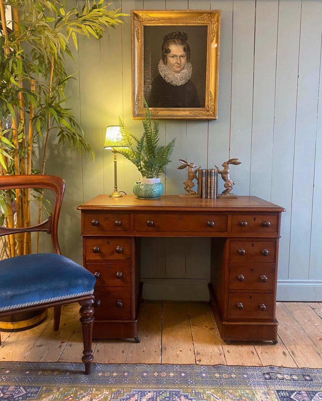 Victorian Ladies' Writing Desk