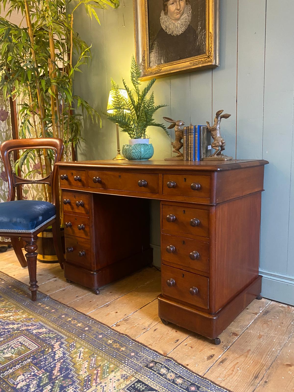 Victorian Ladies' Writing Desk