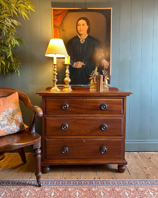 Victorian Mahogany Chest Of Drawers