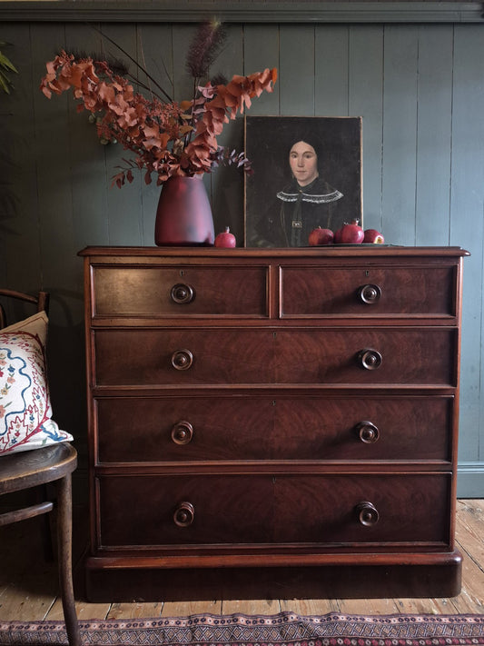 Victorian Mahogany Chest of Drawers