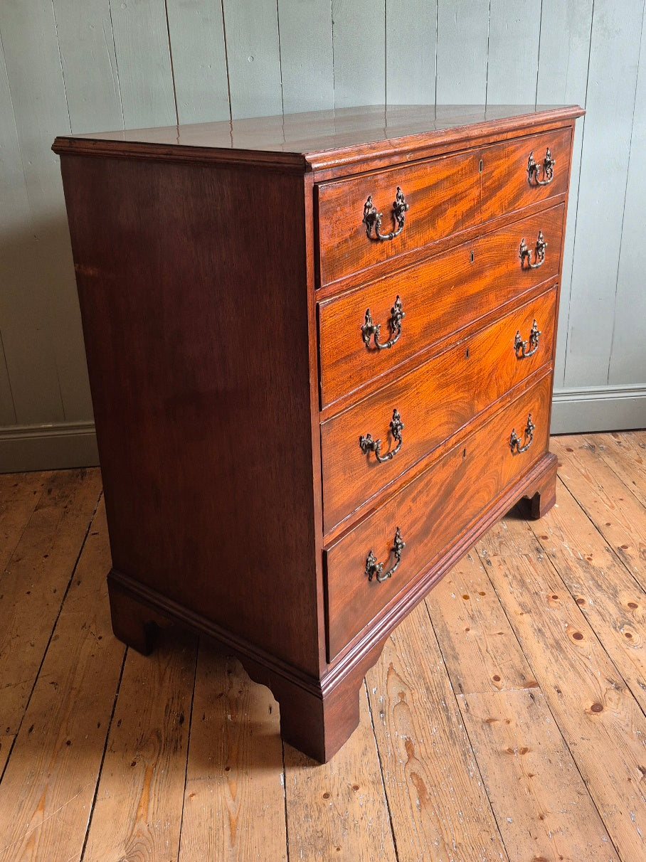 Victorian Mahogany Chest of Drawers