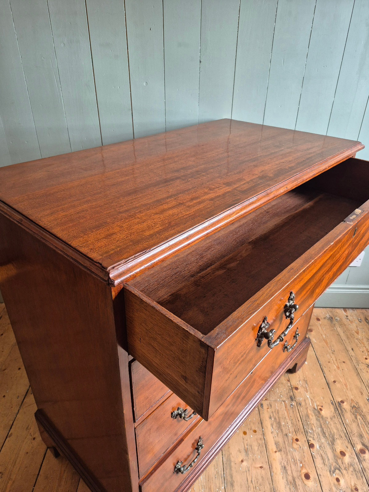 Victorian Mahogany Chest of Drawers